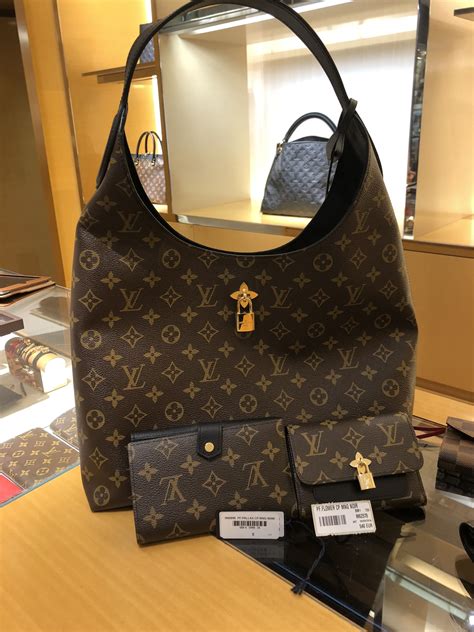 louis vuitton handbag france|louis vuitton outlet france.